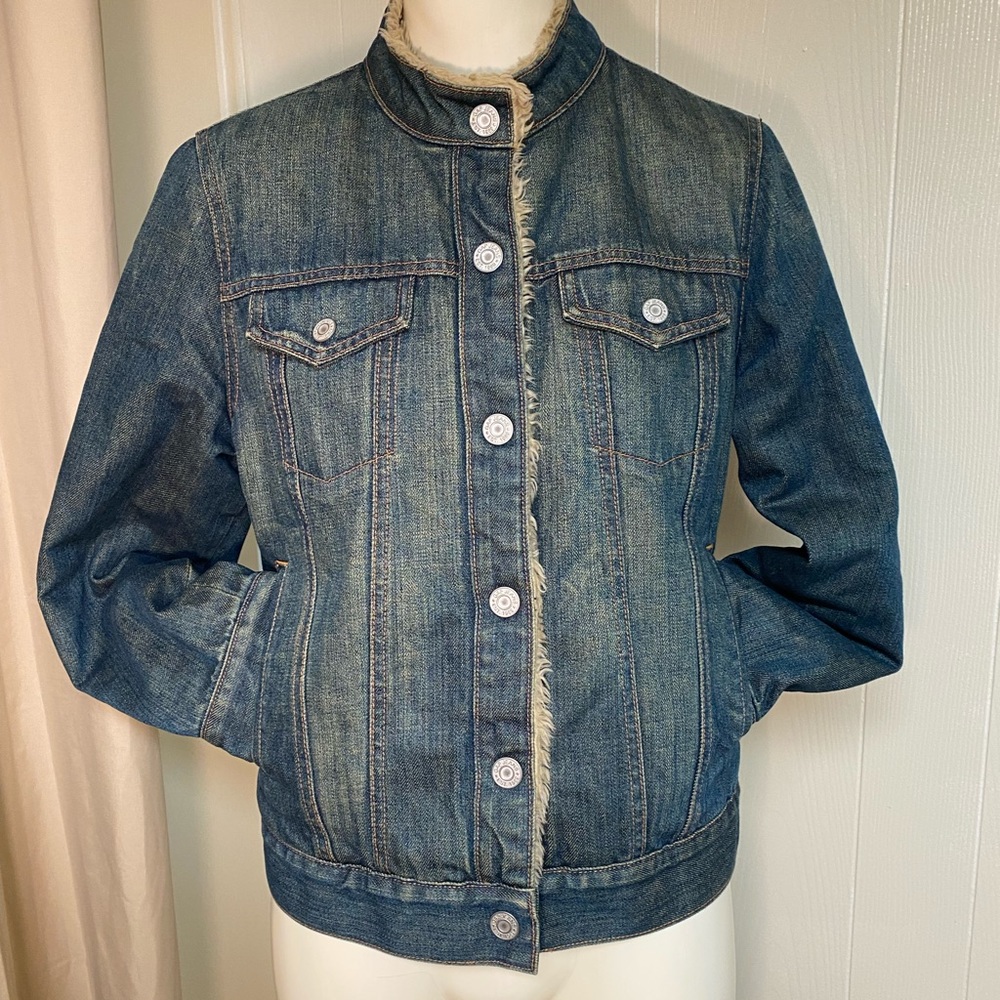 Gap Jean Jacket with Warm Fur Lining Size M